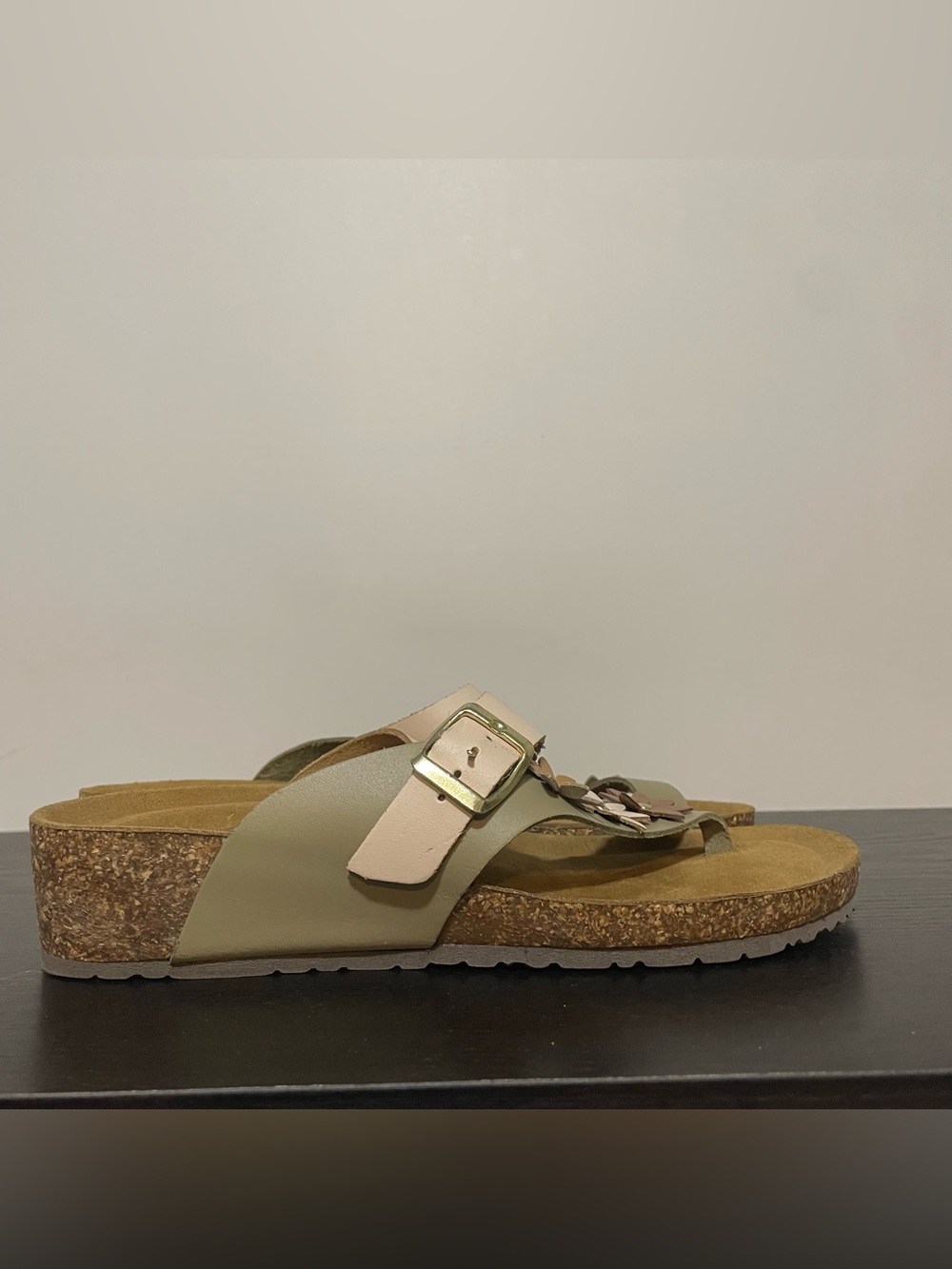 Bio-Gold Adjustable Olive and Blush Buckle Slide Sandal Floral Sandal | Wms Sz 8